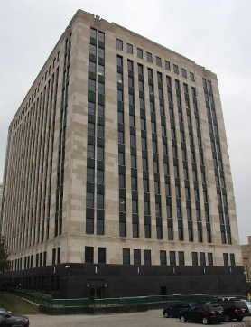 Exterior street-level view of the Chicago U.S. Cu