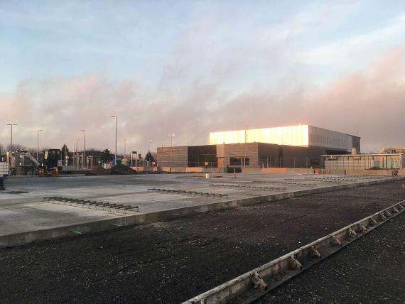 Pre-primary roadway of dirt and concrete